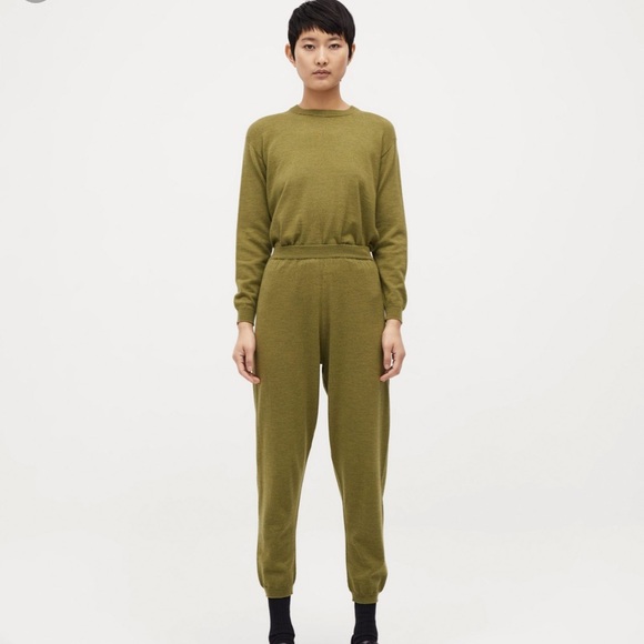 Babaa Tops - Babaa Olive Green 100% merino wool sweater pants set